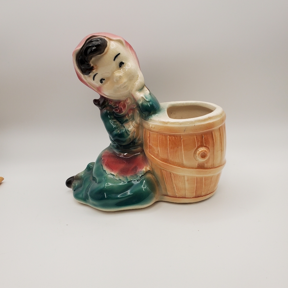 Vintage Royal‎ Copley Girl Leaning On Barrel Planter Cottagecore Kitsch Retro